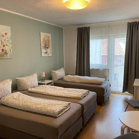 Top Lage 2 Zimmerwohnung Mit Balkon Und Bester Aussicht In Og 2 Links Rostock Luaran gambar