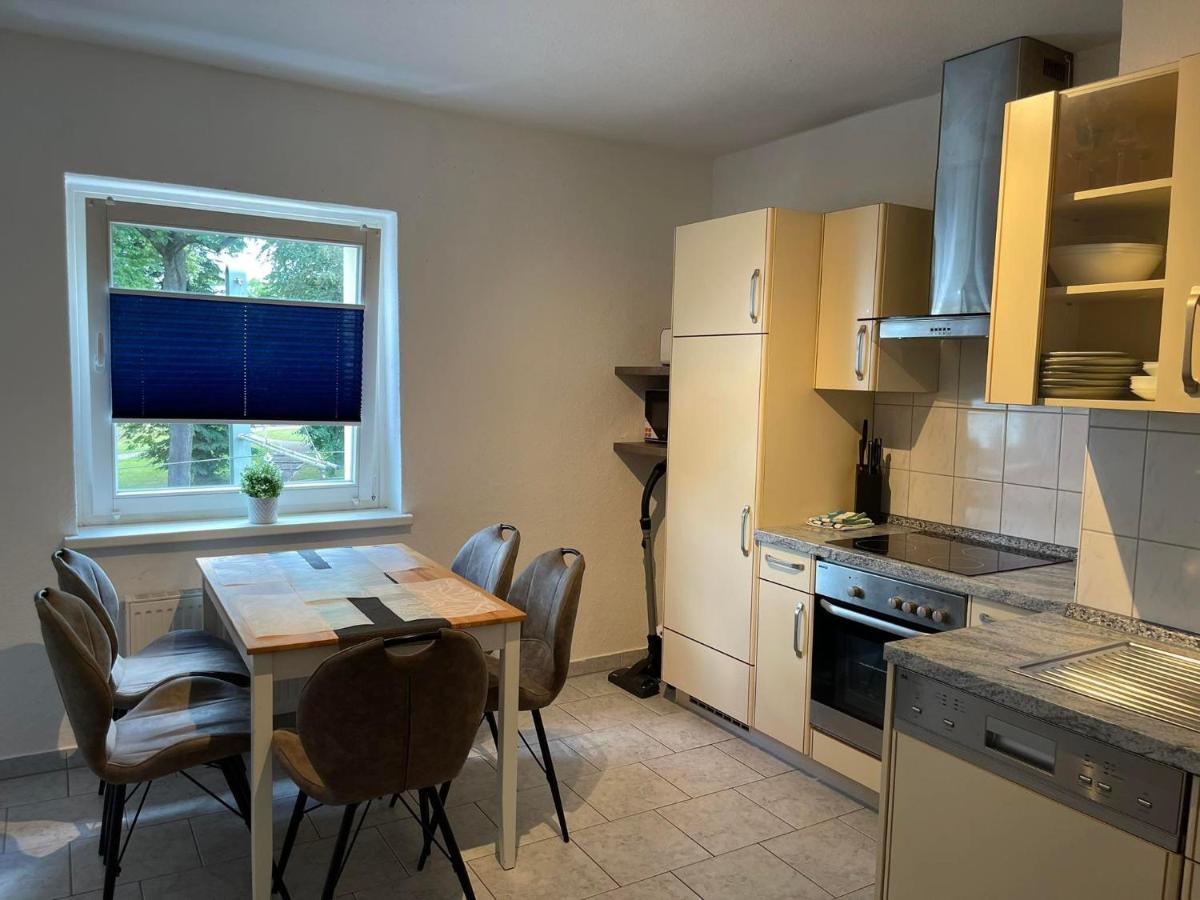 Top Lage 2 Zimmerwohnung Mit Balkon Und Bester Aussicht In Og 2 Links Rostock Luaran gambar